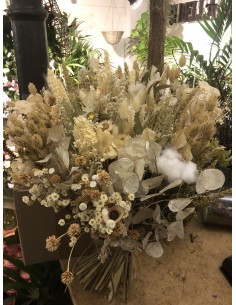Composizione di fiori secchi